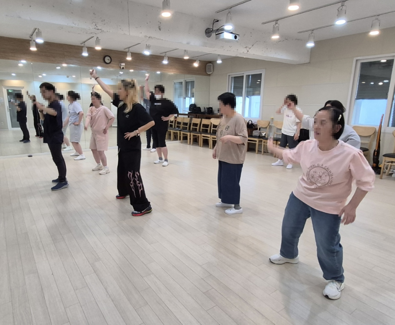 댄스3.png