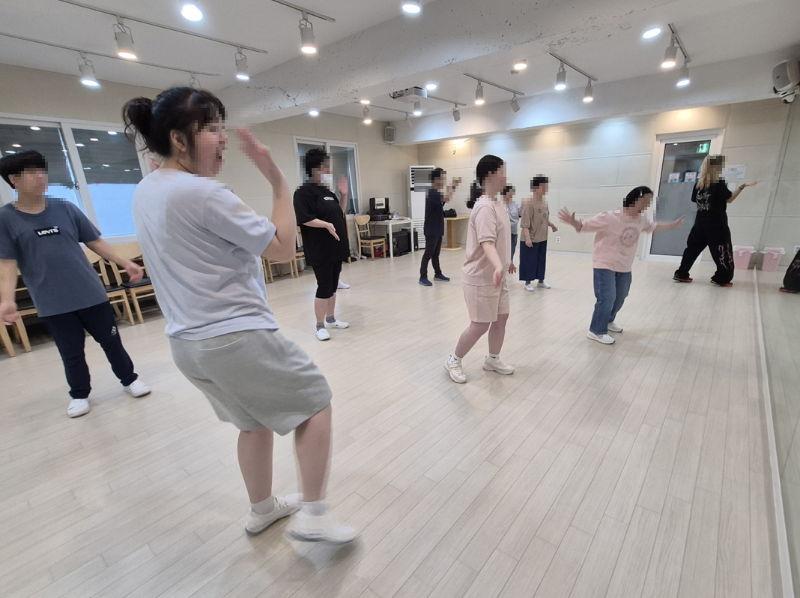 댄스4.png