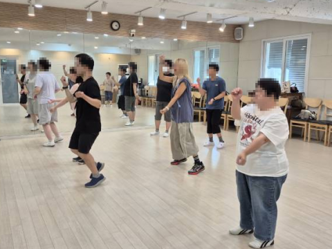 8월 방송댄스 교실 활동 사진
